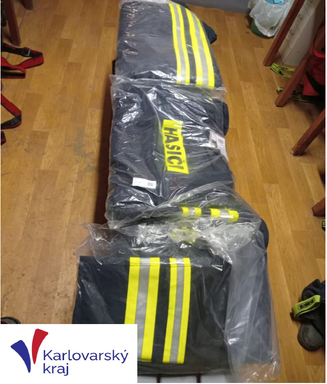 Zásahové kabáty a&nbsp;zásahové kalhoty